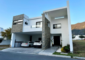 Monterrey, 64985, 3 Habitaciones Habitaciones, ,3 BathroomsBathrooms,Casa,Venta,1144